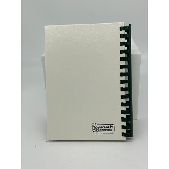 Taste And See Crossroads by Morris Press Hughes Springs Recipes Cookbook 2001 - Picture 4 of 4